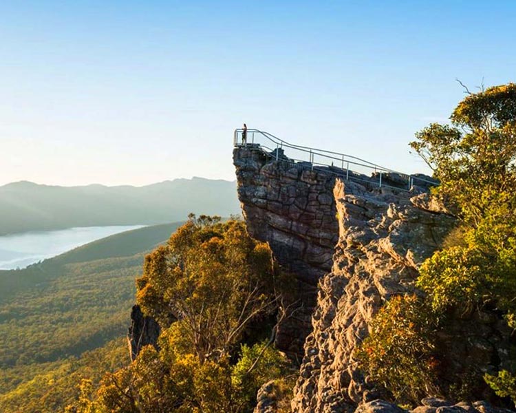 The Pinnacle viewing area in The Grampians (Gariwerd) National Park